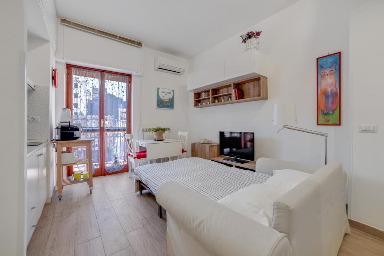 Walking Distance From San Pietro Apartment Rom